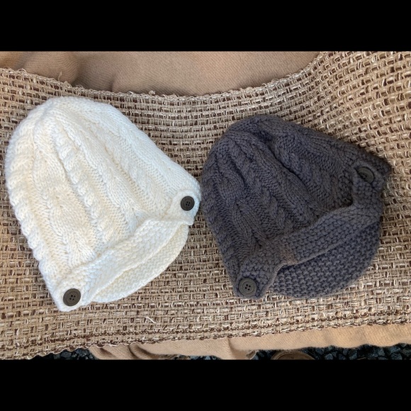 Columbia Accessories - Columbia cable knit beanies with visored rim bundle of 2